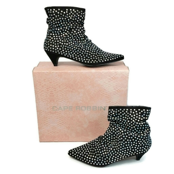 cape robbin rhinestone boots